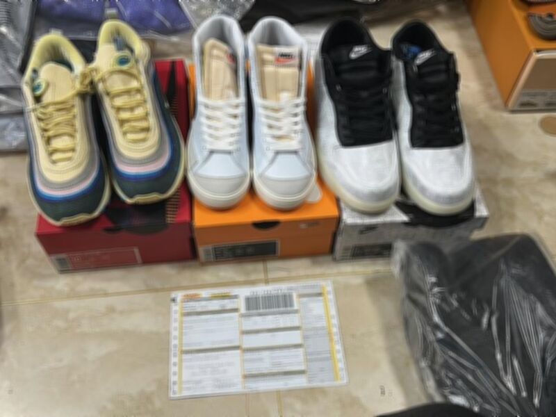 Customer order ready for shipment — QC photos and waybill